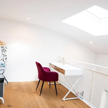 Loftartige In Augsburg-pfersee Apartment *